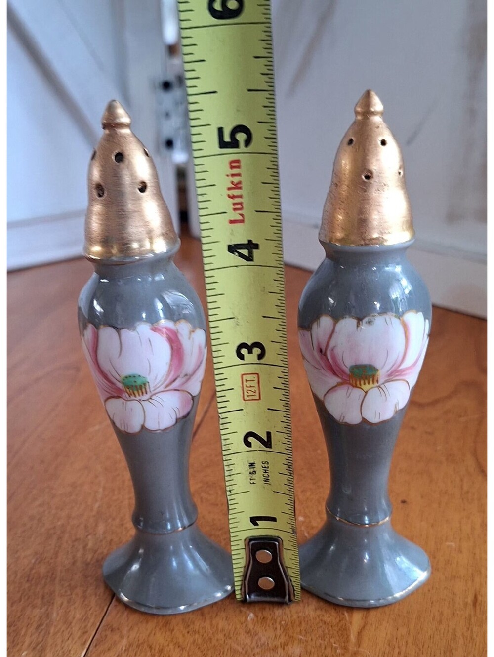 VTG Gray Ceramic Salt/Pepper Shakers Floral Goldtone Tops Cork Stoppers Japan - Picture 7 of 9
